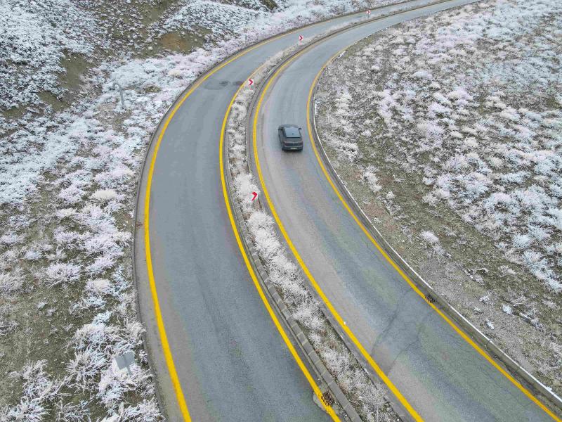 რა უნდა გაითვალისწინონ მძღოლებმა, როცა ავტომობილს მართავენ თოვლიან ან ყინულიან გზის საფარზე: